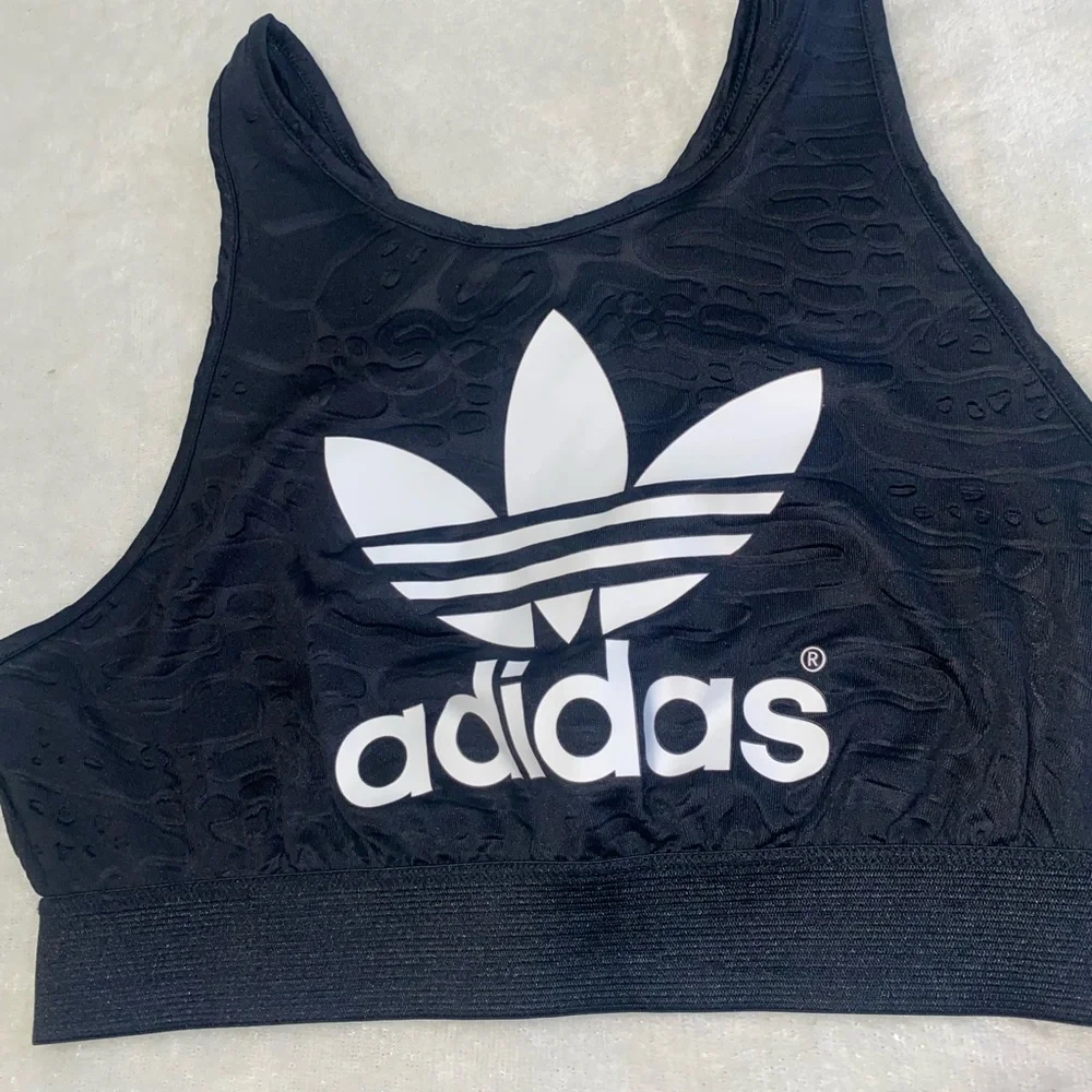 ♣️ Adidas logo crop top - Picture 3 of 12